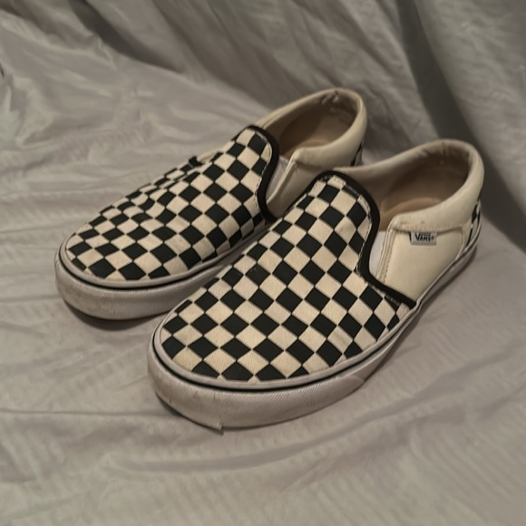 B&W Checkered slip-on Vans shoes size 10 women/8.5 mens skater shoes - Picture 3 of 8